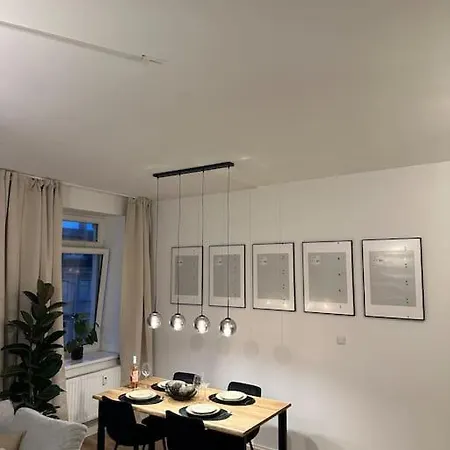 Luxus 2 Mit Stellplatz Und Balkon Lipcse