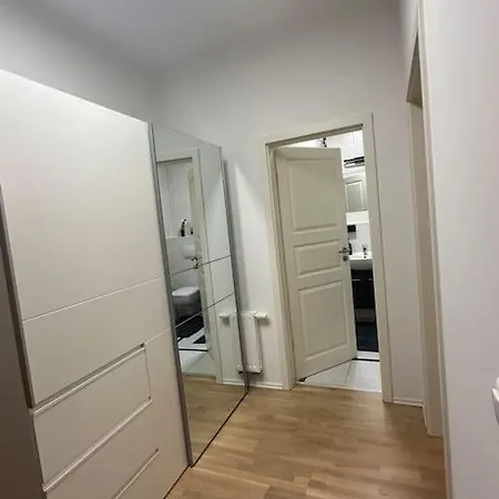 Luxus 2 Mit Stellplatz Und Balkon *