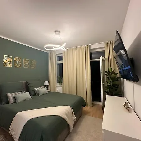 Luxus 2 Mit Stellplatz Und Balkon